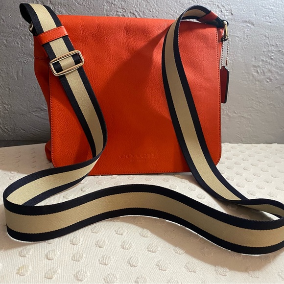 Vintage Unisex COACH Sullivan Metropolitan Map Bag in Coral Calf Leather - Picture 14 of 16